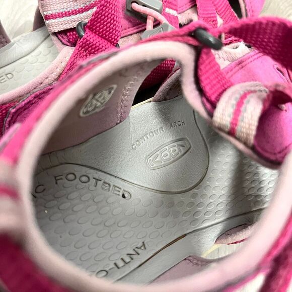 Keen Sandals Girls 3 Seacamp II CNX Very Berry/Dawn Pink Hybrid - Picture 3 of 7